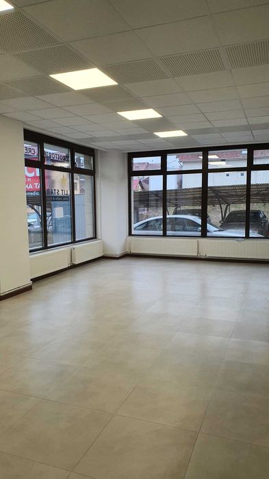 Spatiu comercial- de vanzare