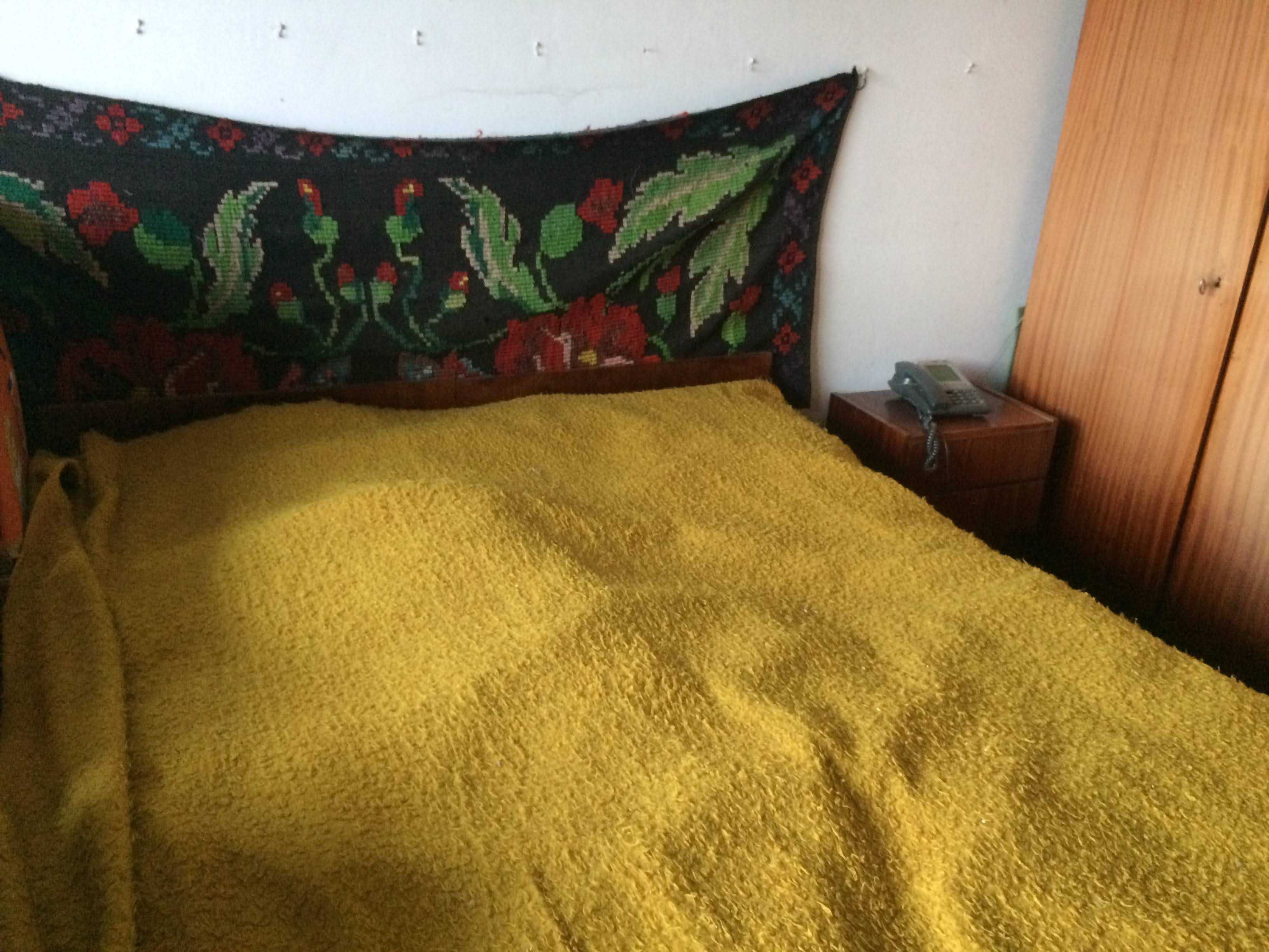 Dormitor complet vintage lucioasa