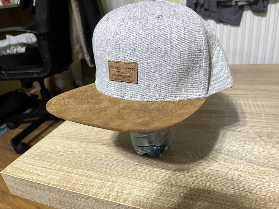 Șapcă cozoroc drept