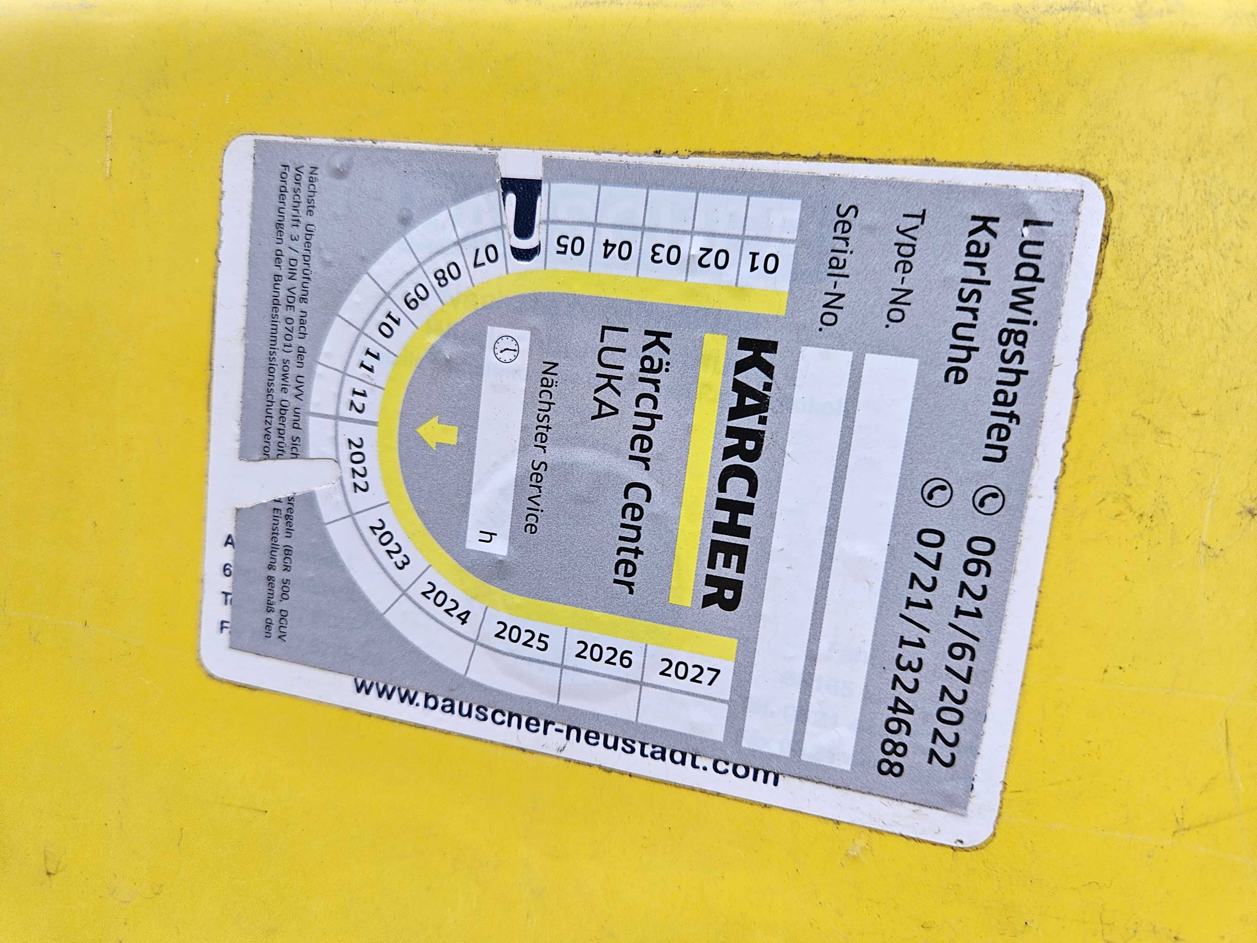 Параструйка  Водоструйка КЕРХЕР
KARCHER HDS 690
