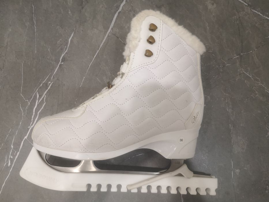 Продам женские коньки Nordway Vita