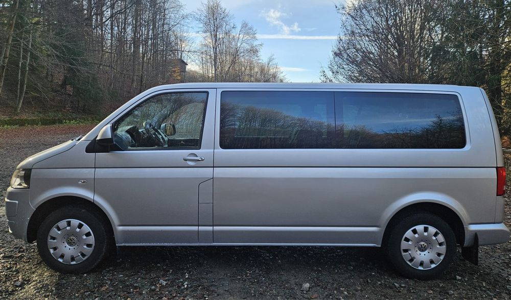 Volkswagen VW Caravelle T5 Facelift lung – 2013
2.0 TDI • 140 CP • 4MO
