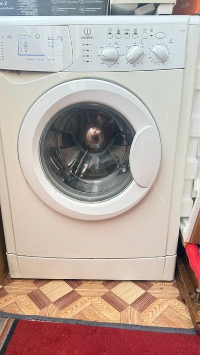 Стиральная машина Indesit