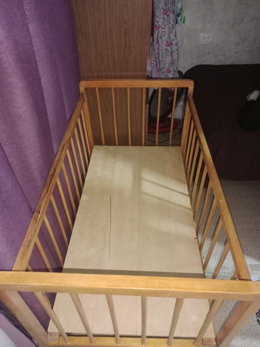 Детская кроватка