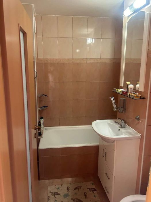 Apartament 2camere de inchiriat.