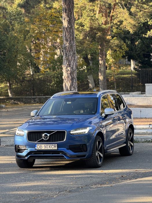 Volvo XC 90-T8 Hybrid 400 cp R design