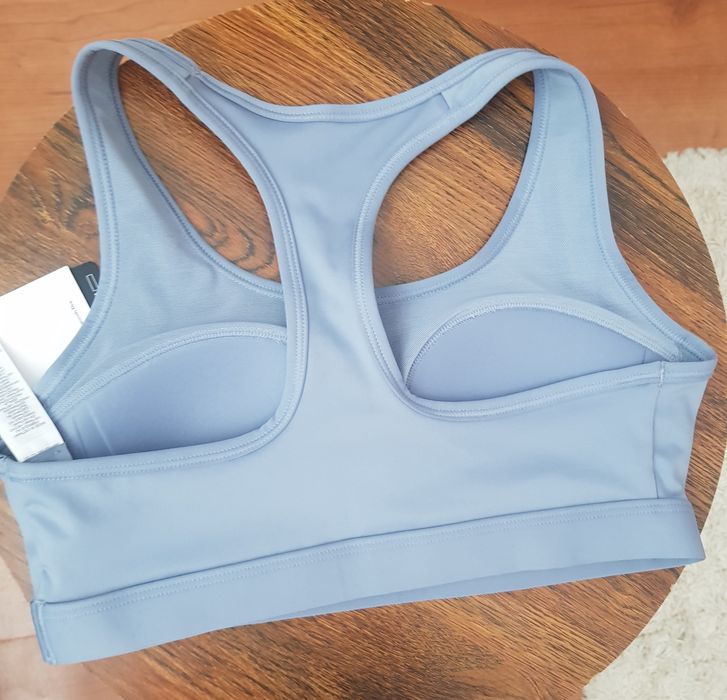 Nike оригинални бюстиета