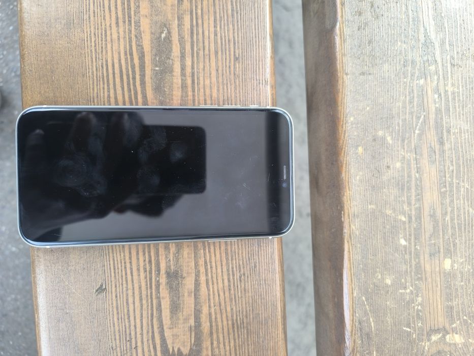 11 iPhone White 85% АКБ , 128GB  , Face , TrueTone работает