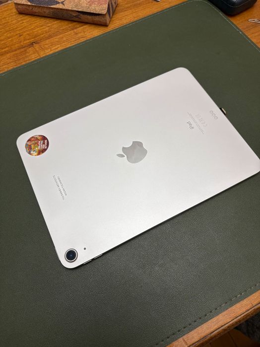 iPad Air 4  64gb silver