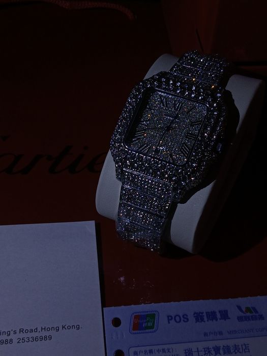Iced out cartier santos moissanite часовник