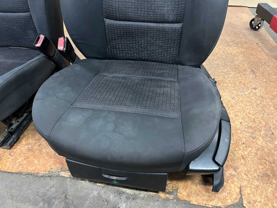 Фейсов салон за BMW E46 (седан)