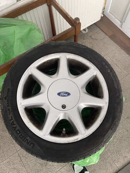 Jante aliaj originale Ford + anvelope Nankang 195/50 R15