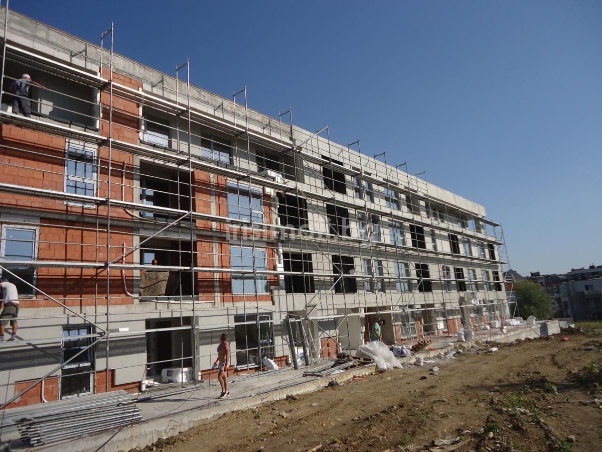 Продава се Тристаен апартамент в София, Малинова долина - 99 кв.м за 2299 €/кв.м - Снимка #2