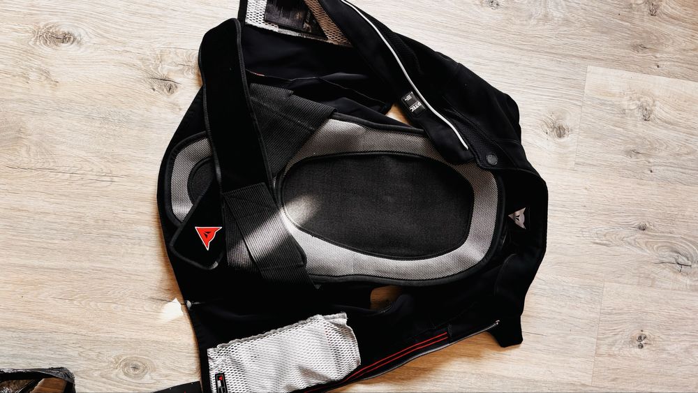 Vand protectie spate Dainese  NOU Marime M ski/ motor / bicicleta