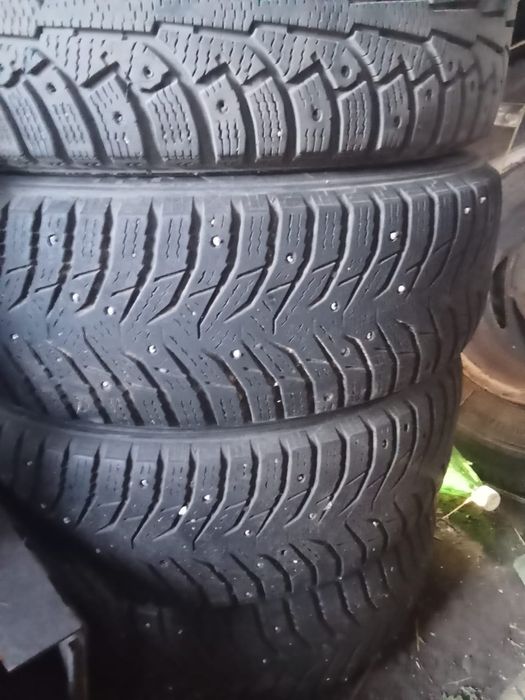 Продам резину на 14 .Зима.