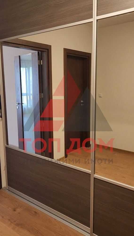 ов! Тристаен! Обзаведен! кв.Левски! Пети етаж! Асансьор! Код 74253
