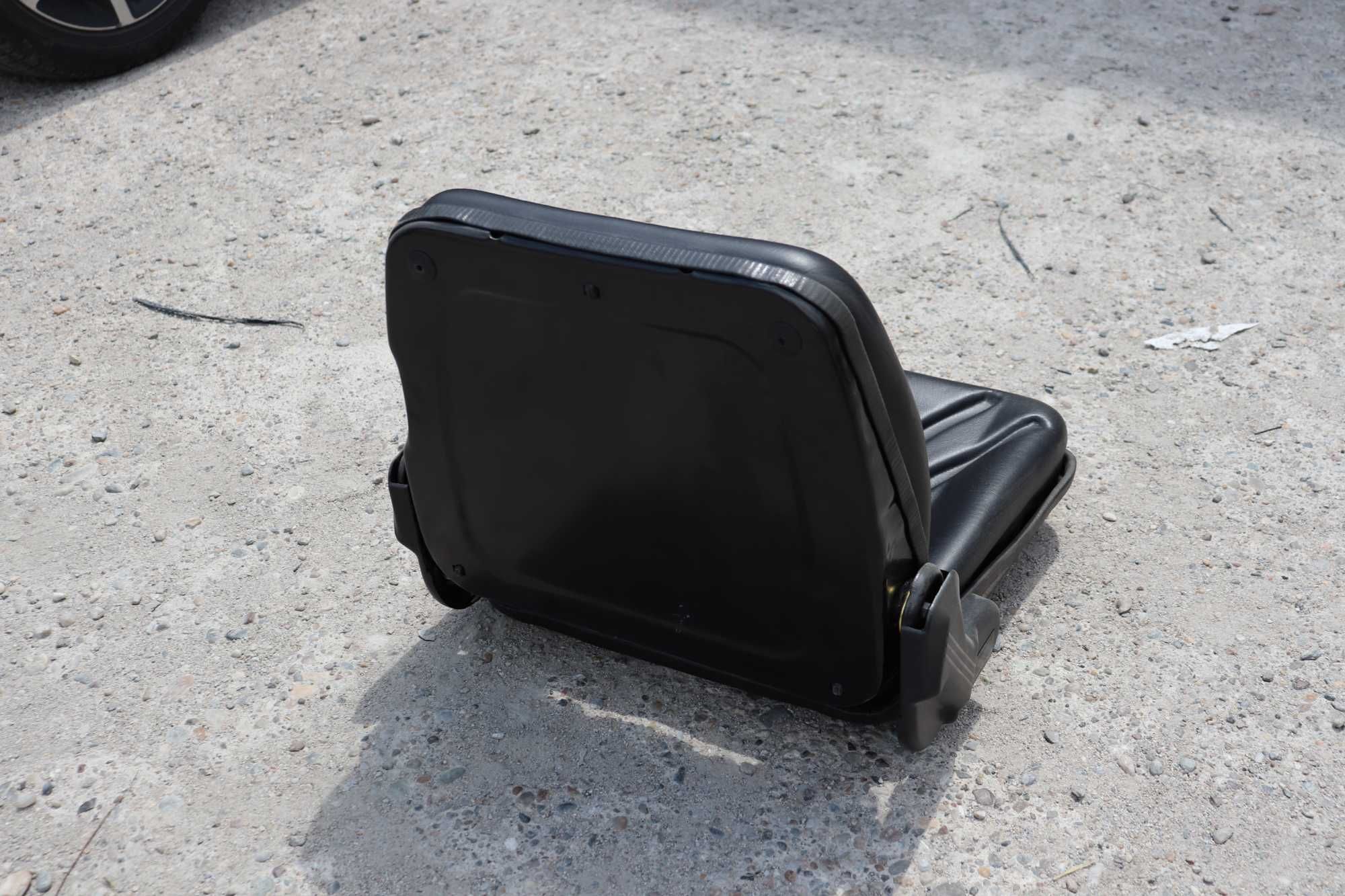 Scaun universal Reglaj fata spate 170 MM pentru tractor sau stivuitor