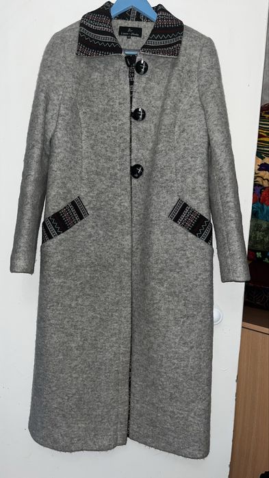 Продается женское пальто