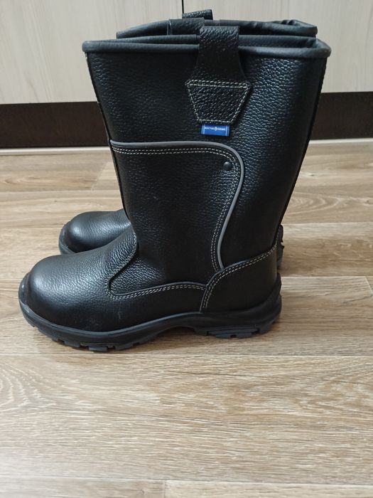 Продам спецодежду летняя