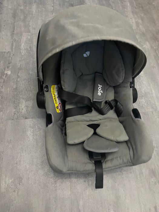 Căruț superb cu toate accesoriile