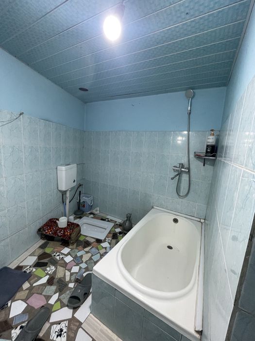 5 xona 12 sotix 3 ta sanuzel