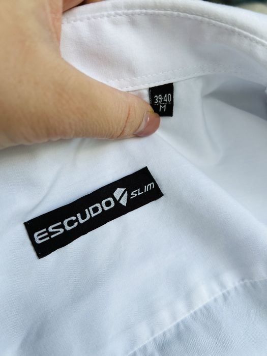 Costum complet 4 piese Escudo 65% lana, marimea 50