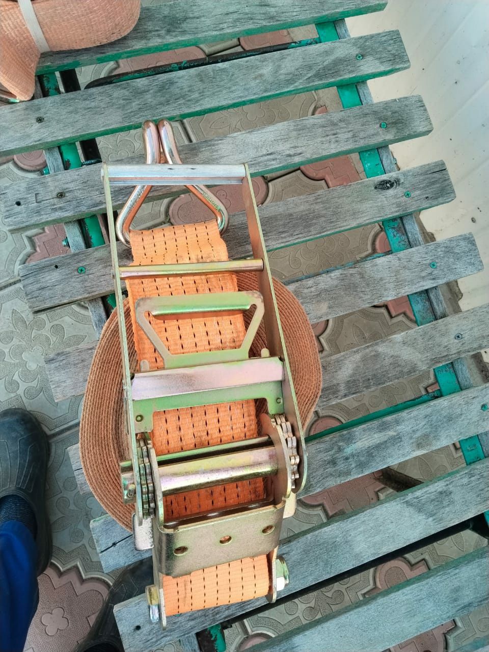 Продам бумер для крепления грузов
