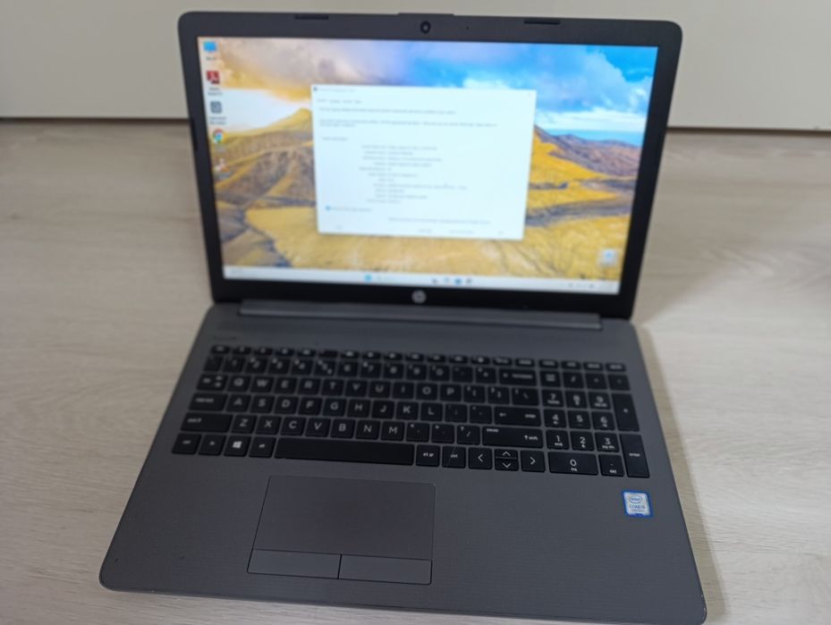 Laptop HP I5 Gen 8/ 256 SSD/ 8 RAM