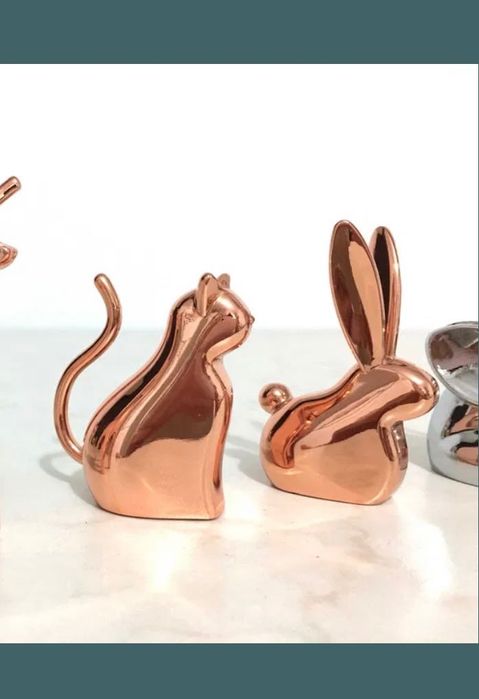 Set 2 statuete metalice suport inele UMBRA