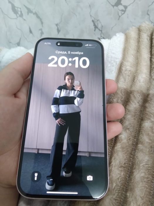 айфон 15 в хорошем состоянии