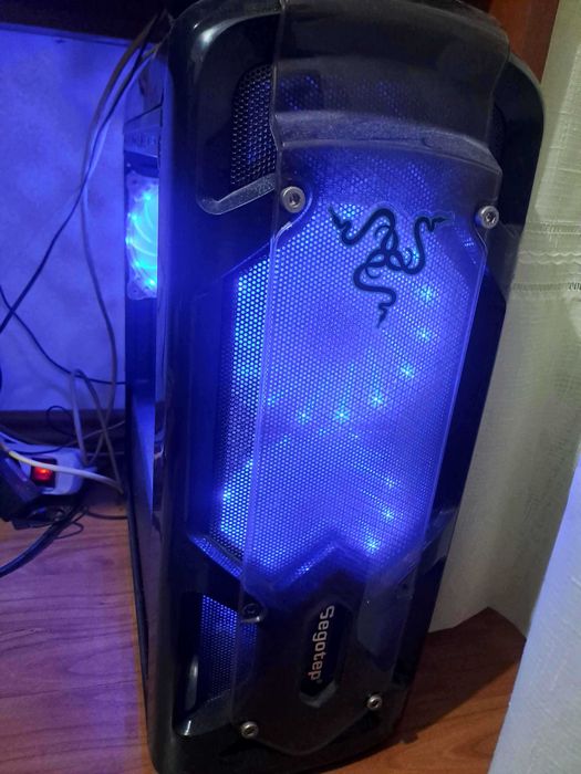 Pc gaming 1050Ti  AMD Ryzen 5 1500X Quad-Core special pentru gaming