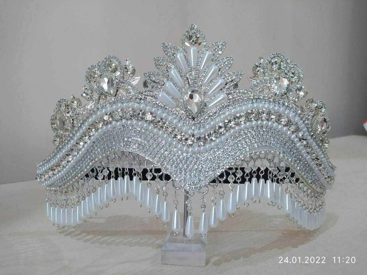 Tillaqosh diadema