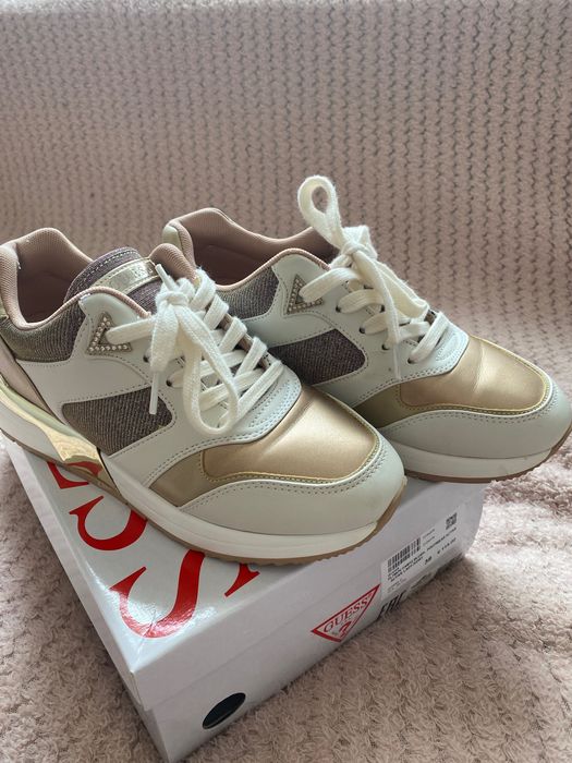 Маратонки дамски  GUESS