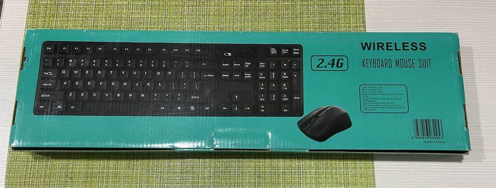 Абсолютно новые беспроводные клавиатура и мышь