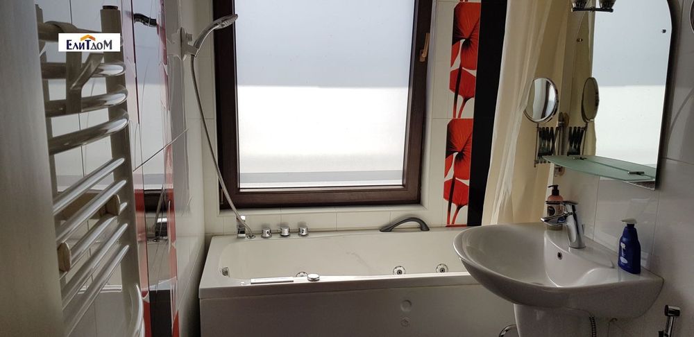 Продава се Тристаен апартамент в София, Витоша - 101 кв.м за 9 €/кв.м - Снимка #3