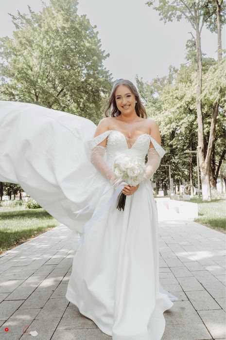 Rochie mireasa- Royals