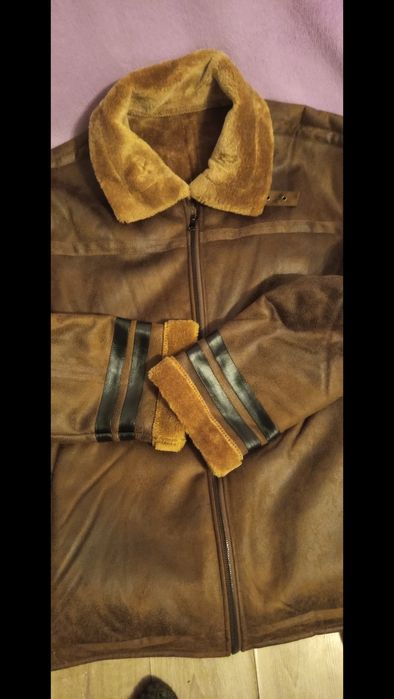 Geaca iarna bărbați călduroasă cu plus  . Maroniu cu beige interior