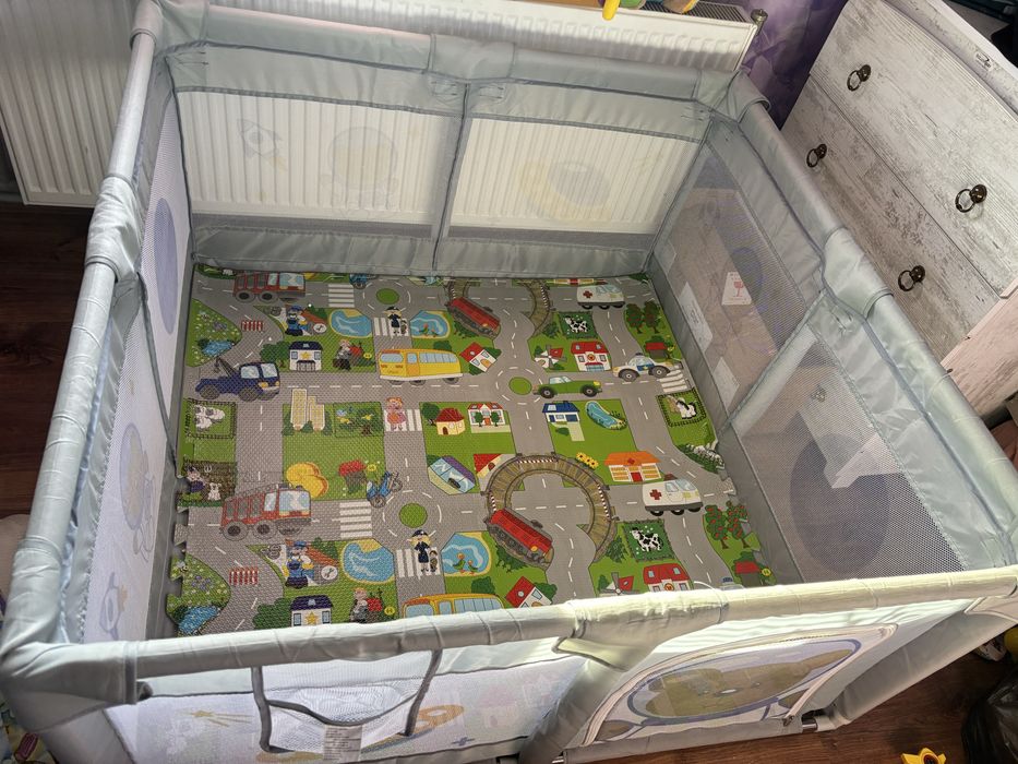 Кошара за игра120/120 с килимче и подарък топки