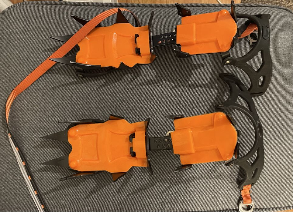 Coltari montani de gheata