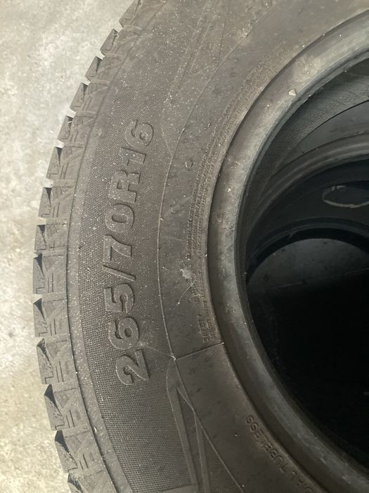 Продам шины зимние сатылад