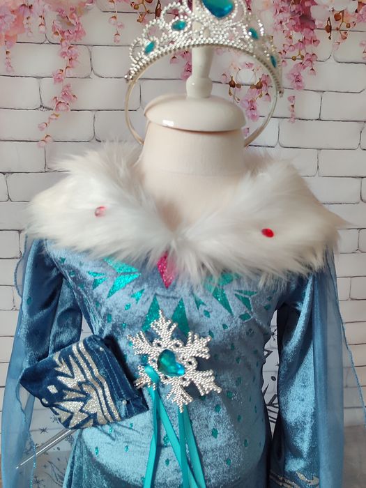 Rochiță Crăiasa Zăpezii noua 3 4 ani 104 110