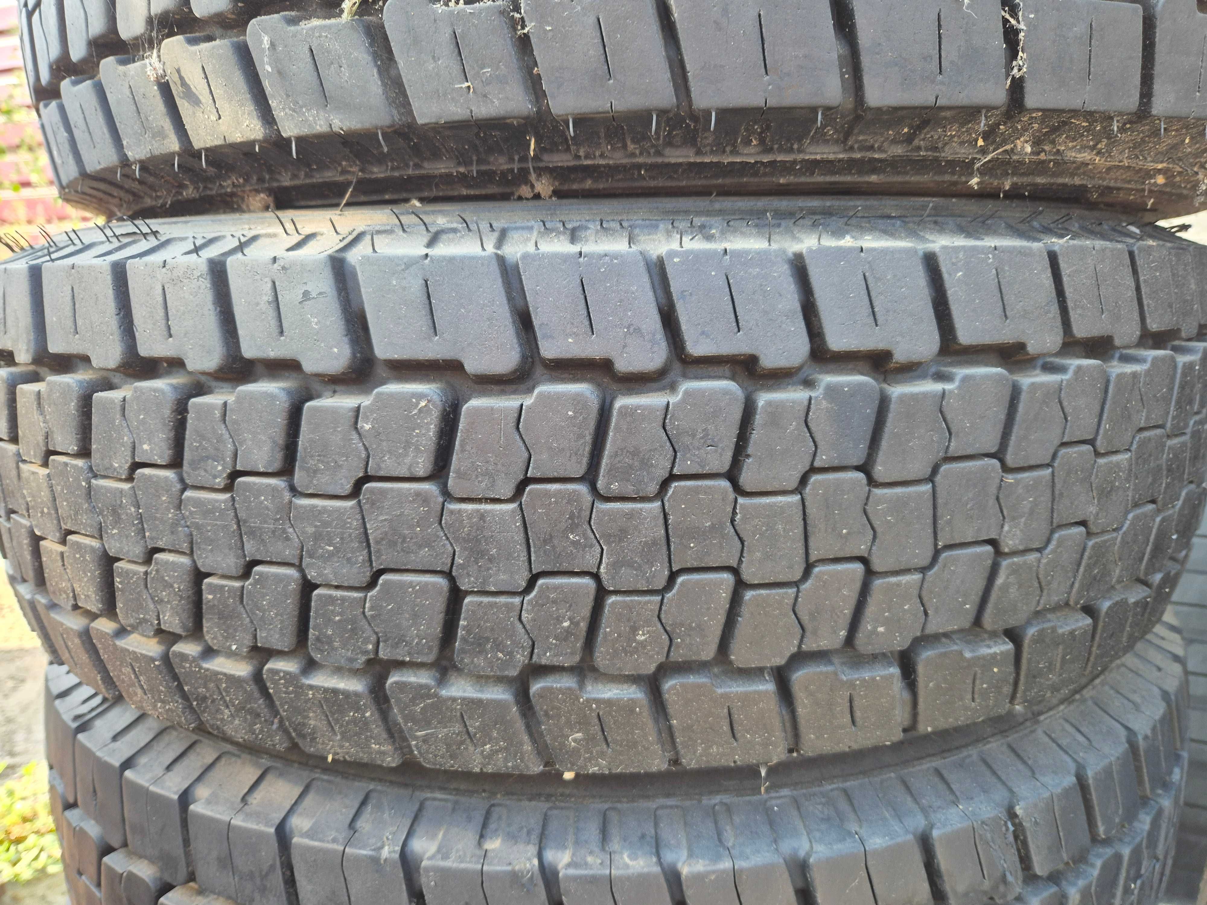 Anvelope Trailer Platforma Remorca - 215/75/17.5  UNIROYAL CA NOI 2013