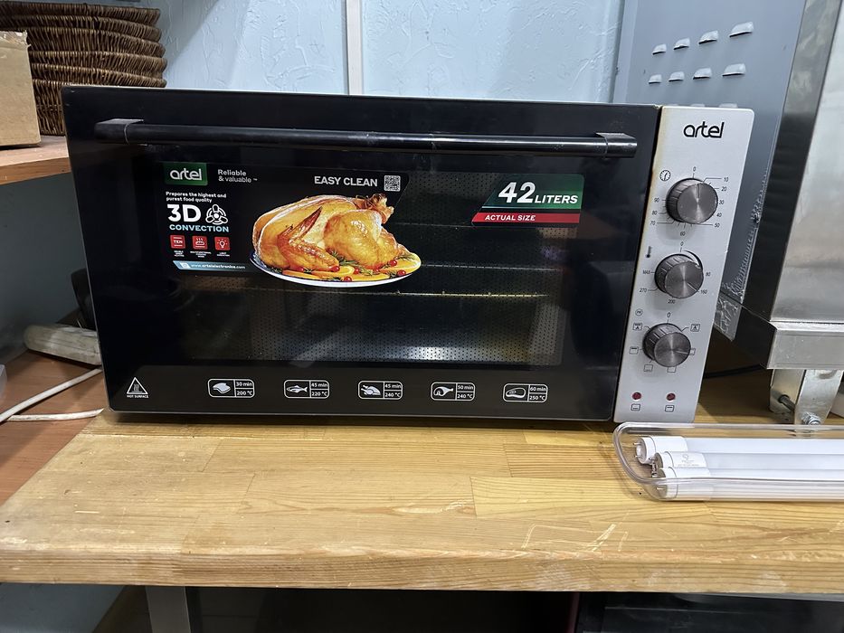 Продам духовку срочно. Торг есть