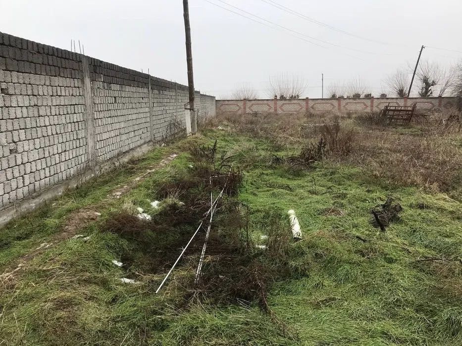 Нотурар жой ва бино ер сотилади 20 соток Nurafshonda