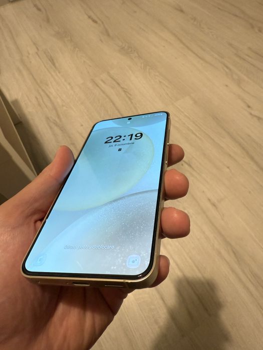 Vand Samsung s24 ca nou