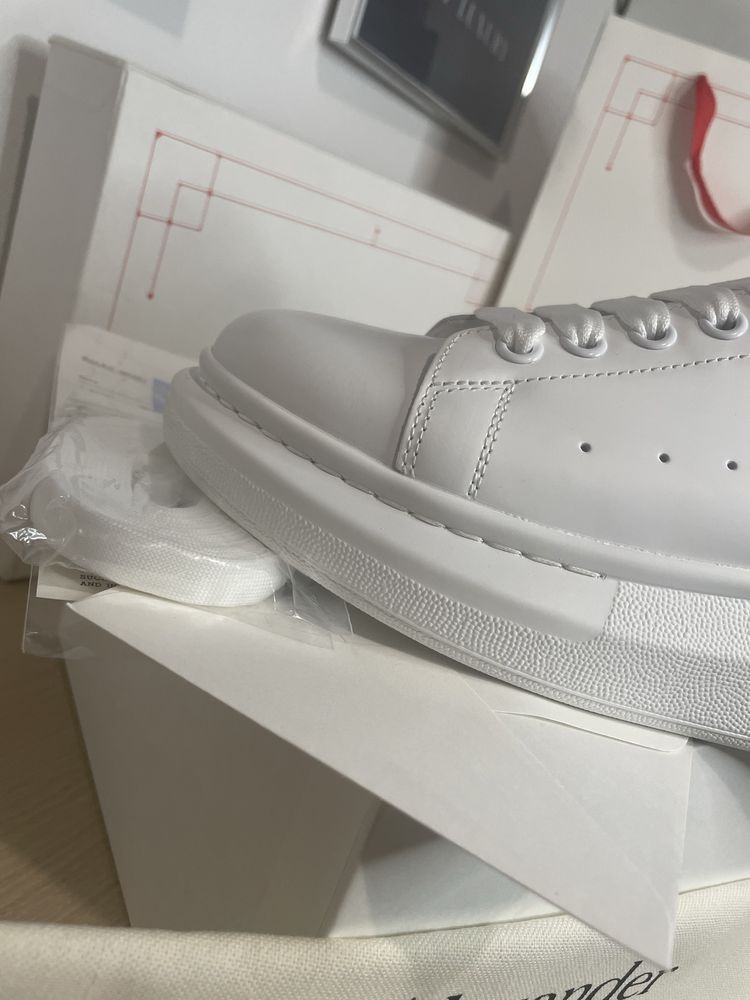 Alexander Mcqueen LUXURY fullbox piele naturala 100% !