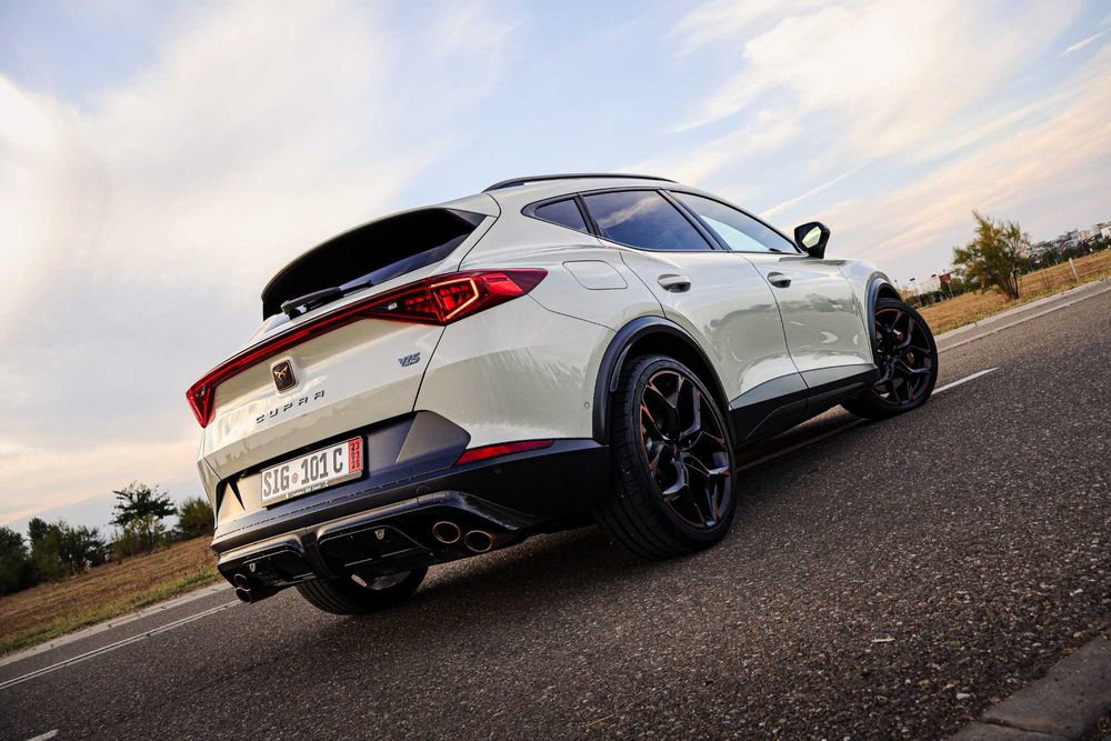 Cupra Formentor VZ5 Taiga Grey