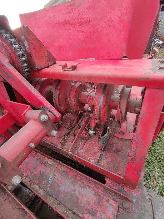 De vânzare presă de balotat Massey Ferguson 20-8