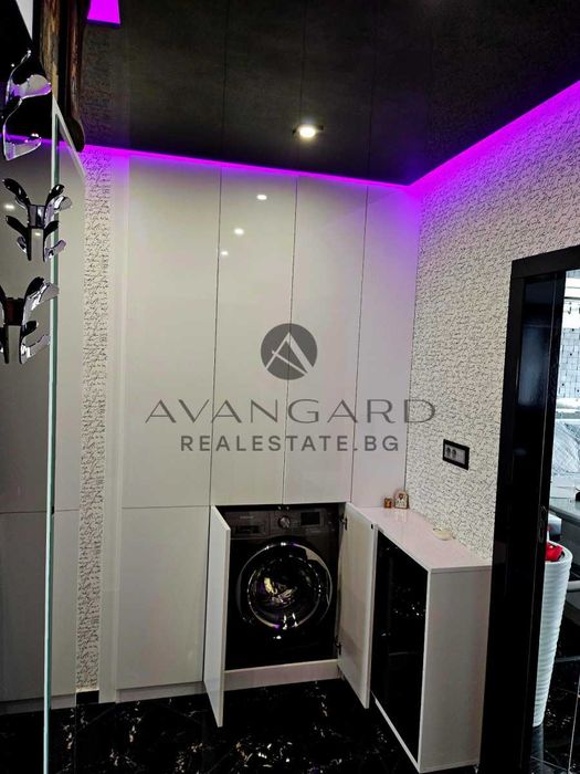 Продава се Тристаен апартамент в Пловдив, Кючук Париж - 100 кв.м за 2100 €/кв.м - Снимка #10