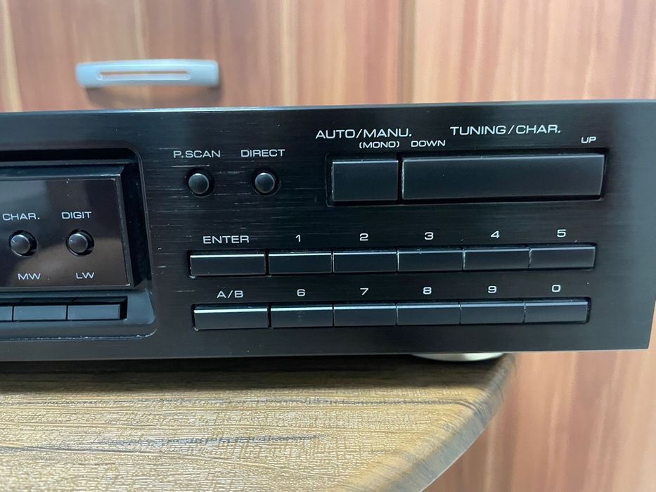 Kenwood KT-2020L Stereo Tuner FM/AM